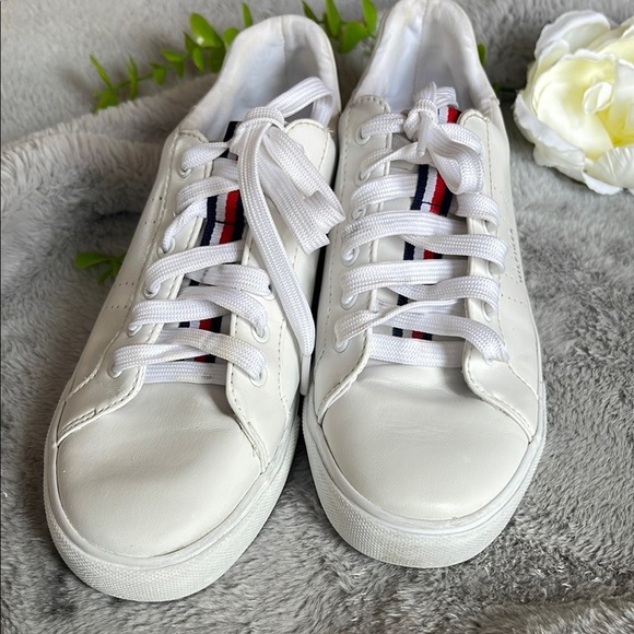 Tommy Hilfiger White Athletic Shoes - Picture 2 of 9